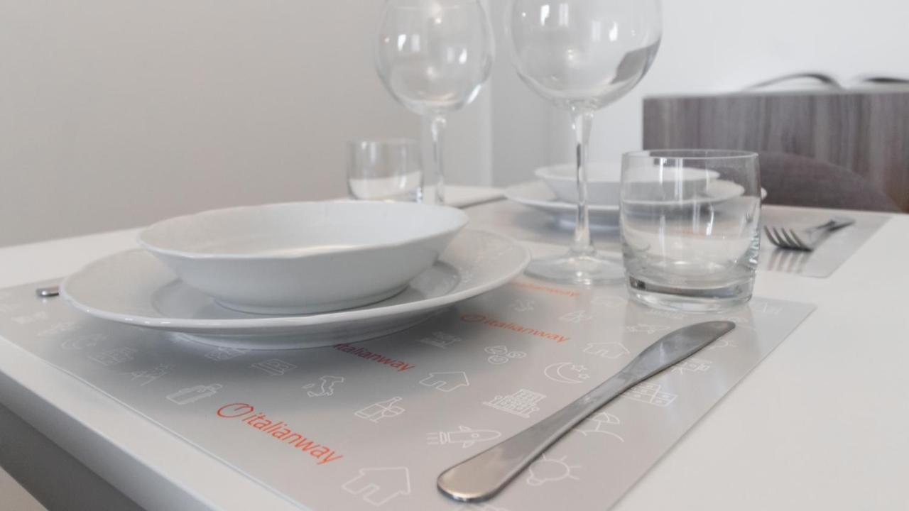 Apartament Italianway - Caterina Da Forli 6 Mediolan Zewnętrze zdjęcie